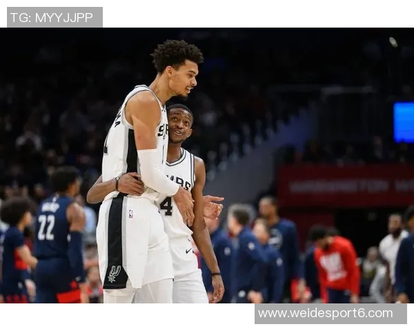 福克斯缺阵却创队史最佳开局新生代马刺如何逆袭成功